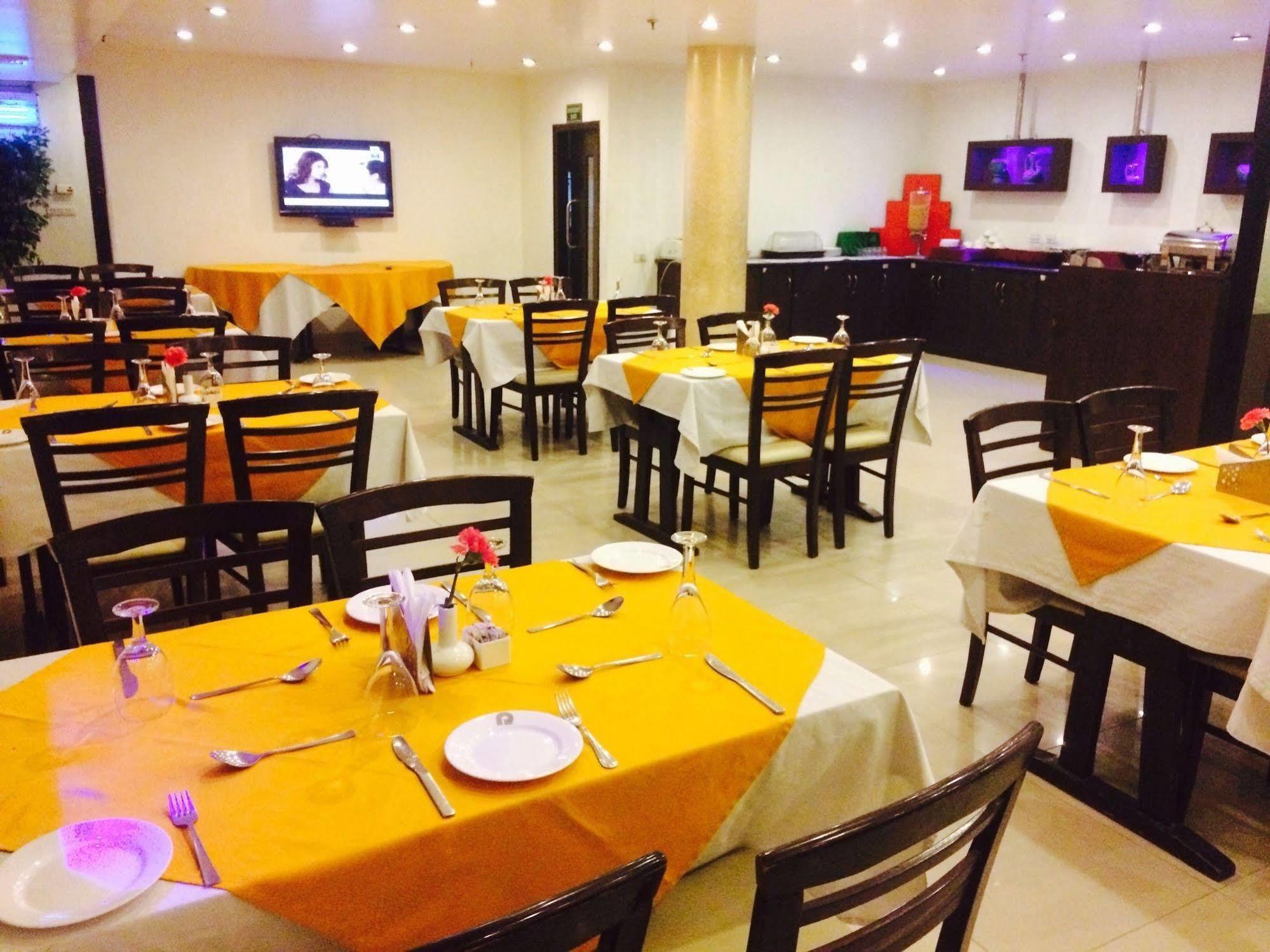 Fabhotel Rockland Ню Делхи Екстериор снимка