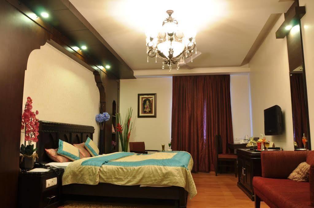 Fabhotel Rockland Ню Делхи Екстериор снимка