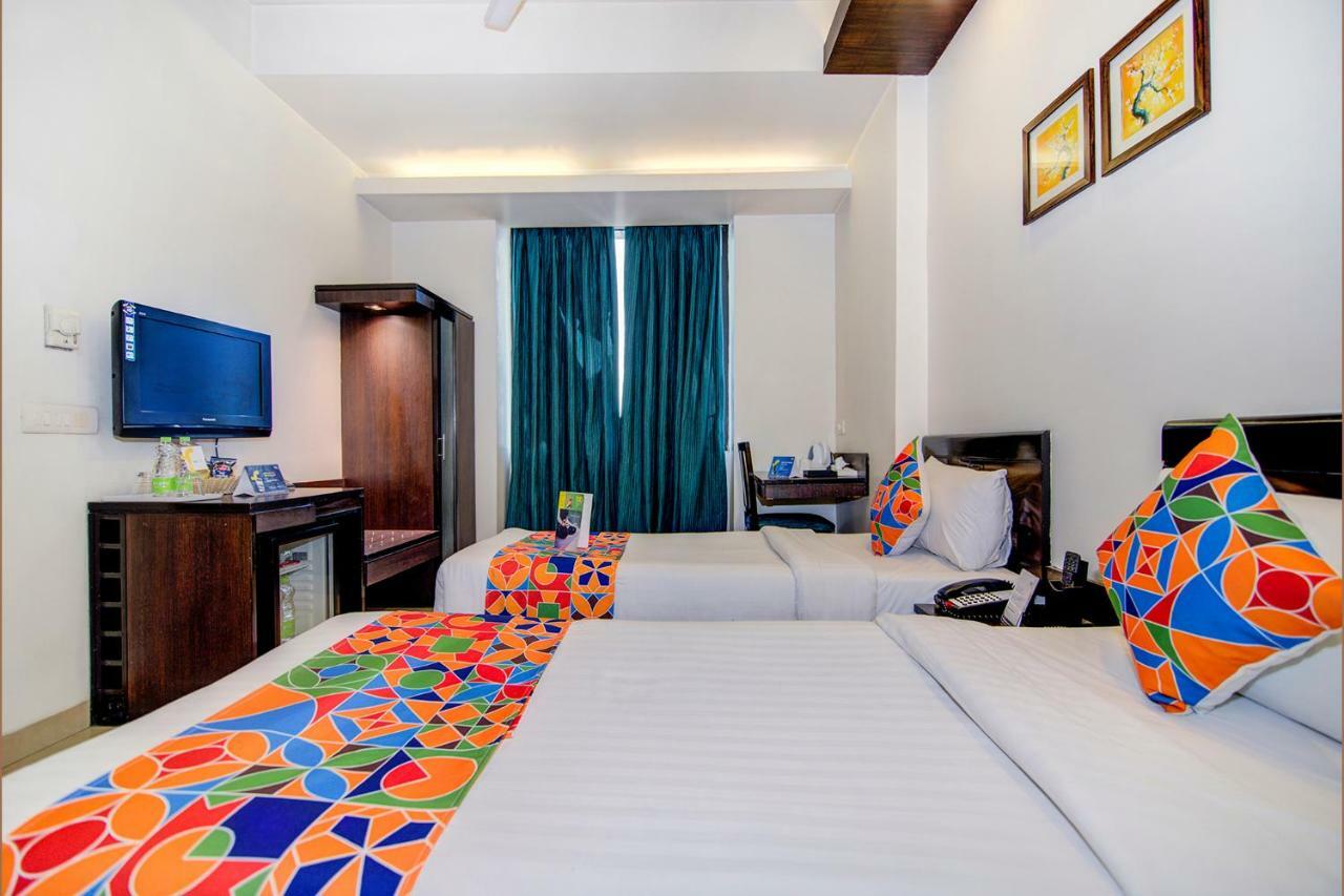 Fabhotel Rockland Ню Делхи Екстериор снимка