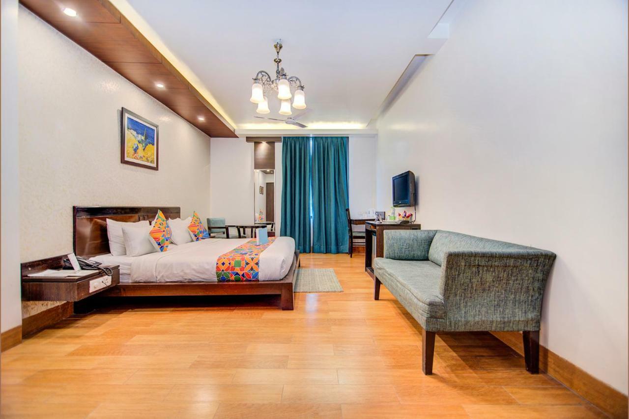Fabhotel Rockland Ню Делхи Екстериор снимка