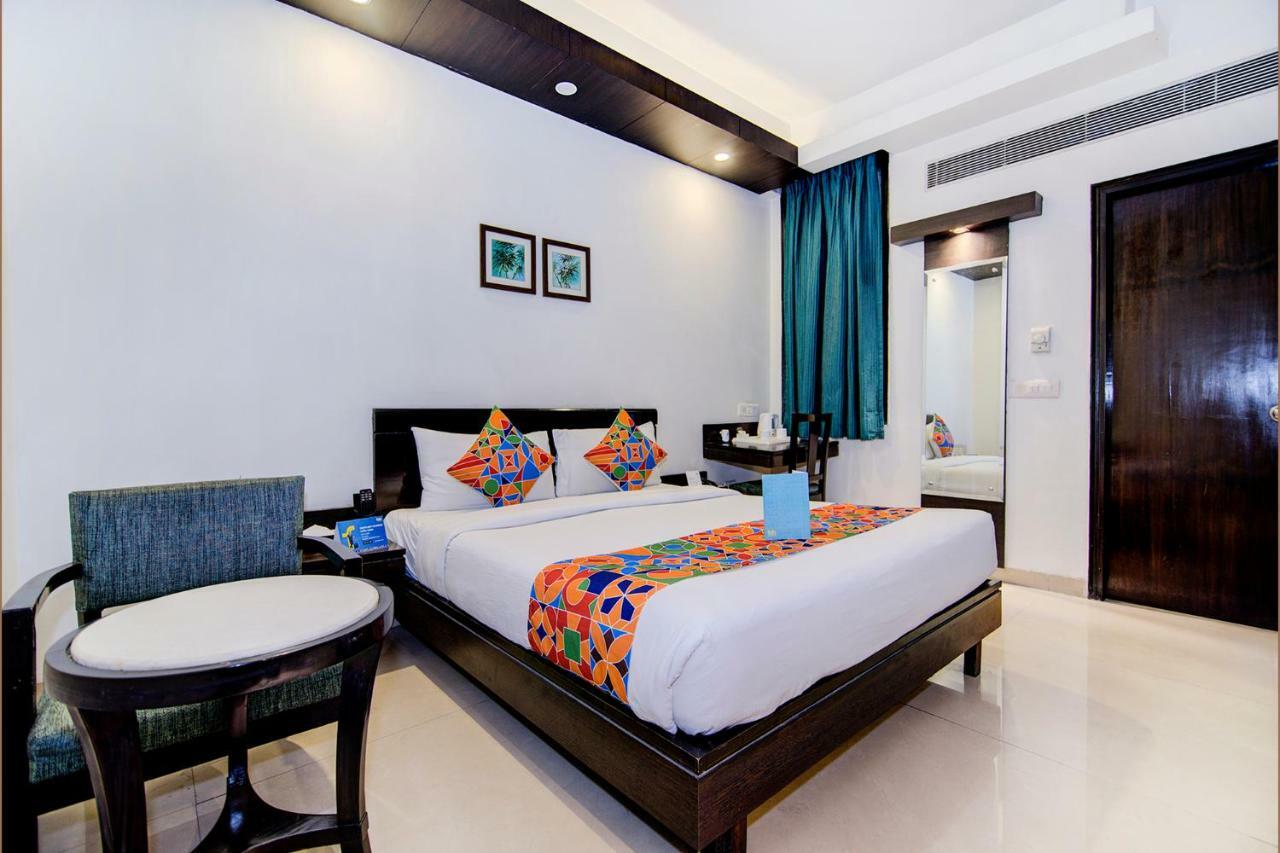 Fabhotel Rockland Ню Делхи Екстериор снимка
